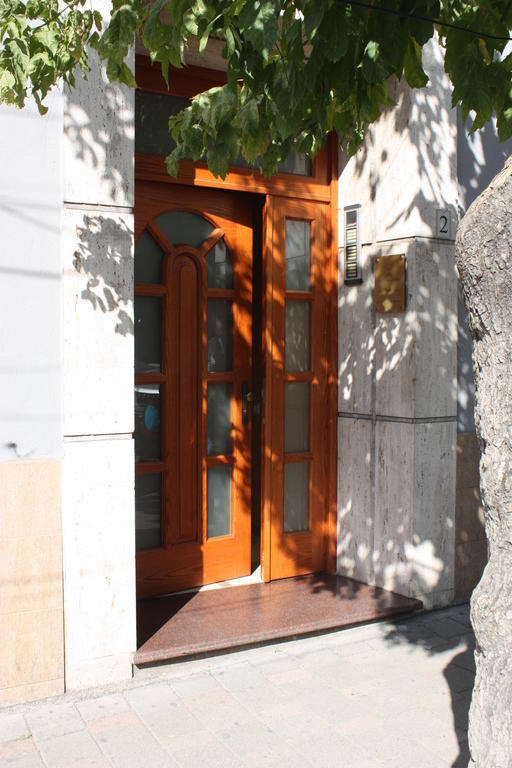 Stephen Center B&B Tirana Buitenkant foto