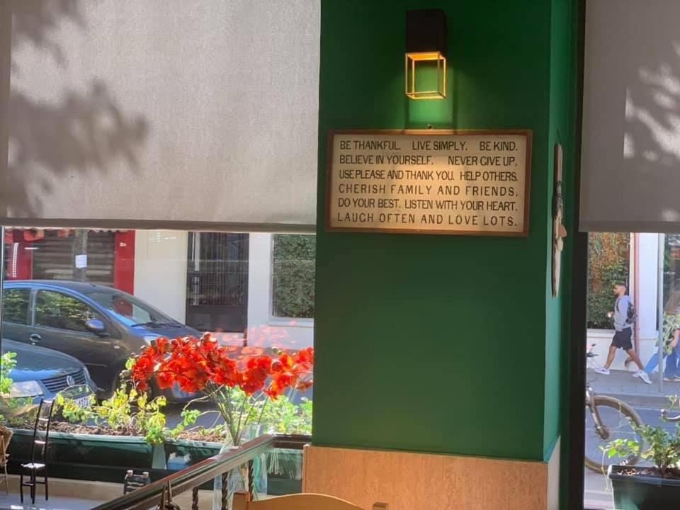 Stephen Center B&B Tirana Buitenkant foto